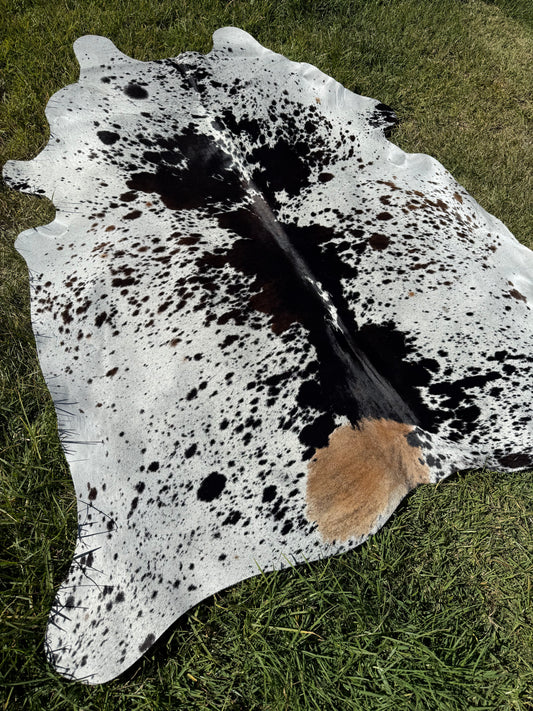 Cowhide Rug 414