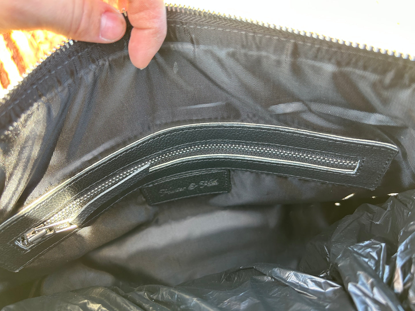 Explorer Duffle Bag - Black 109