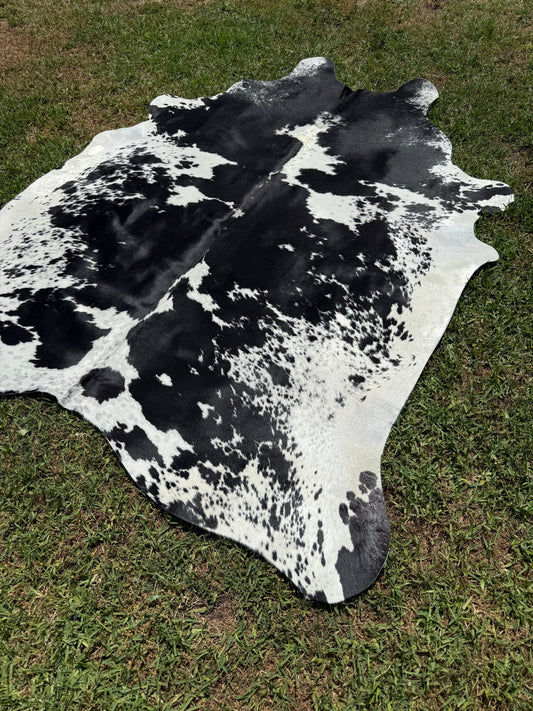 Cowhide Rug 360