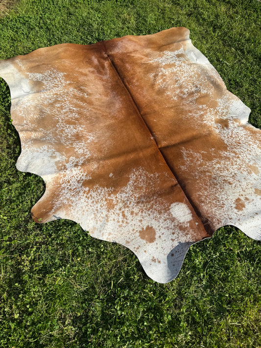 Cowhide Rug 332