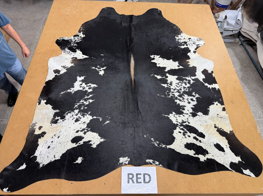 *** Pre order*** Cowhide Rug R380