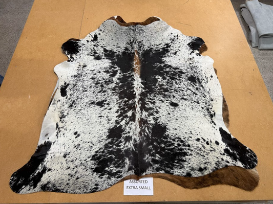 *** Pre order*** Cowhide Rug XS 237
