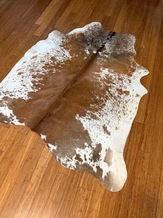 Cowhide Rug Small 324