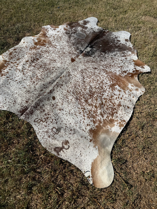 Cowhide Rug 401