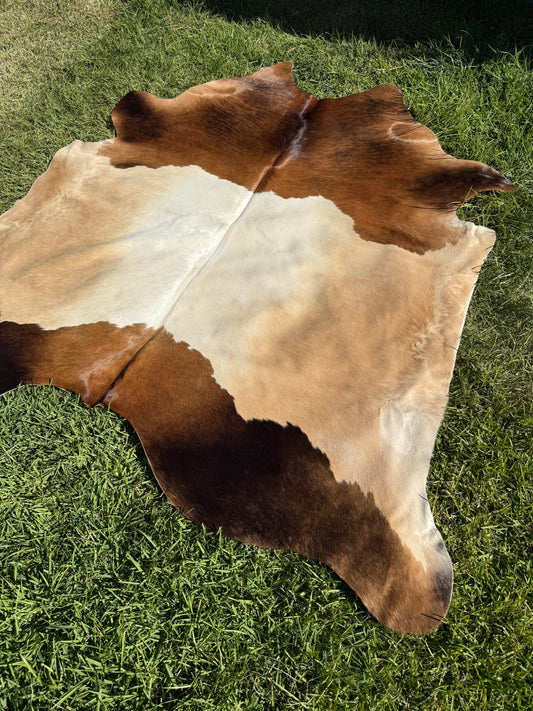 Cowhide Rug 406