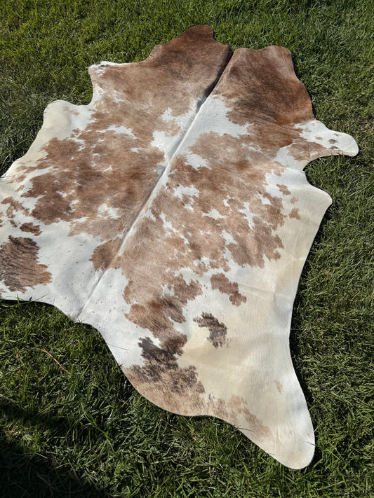 Cowhide Rug 409