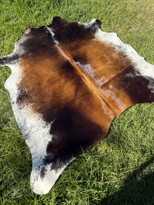 Cowhide Rug 411