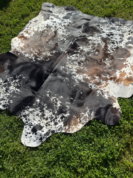 Cowhide Rug 329