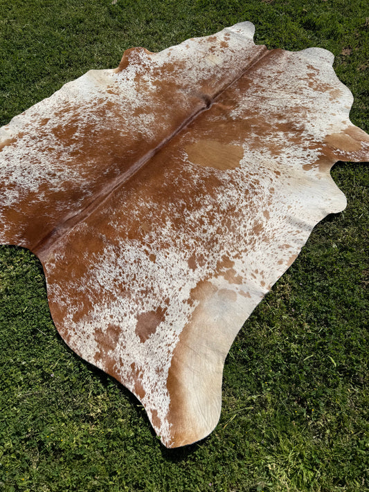 Cowhide Rug 334