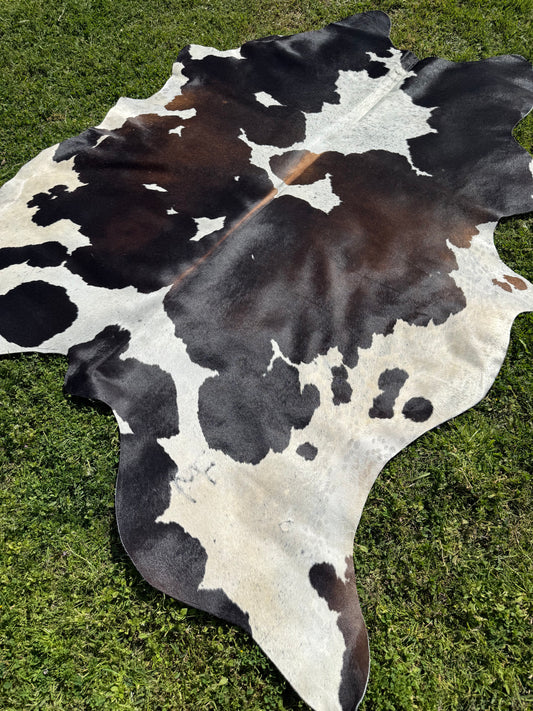Cowhide Rug 338