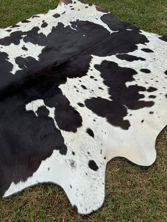 Cowhide Rug 346