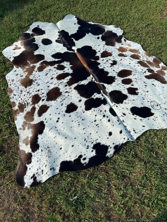 Cowhide Rug 356