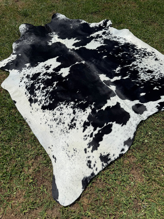 Cowhide Rug 360