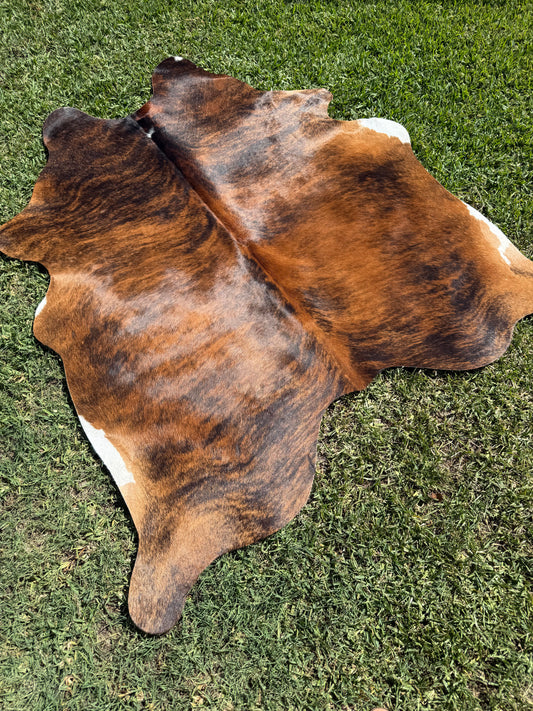 Cowhide Rug 375