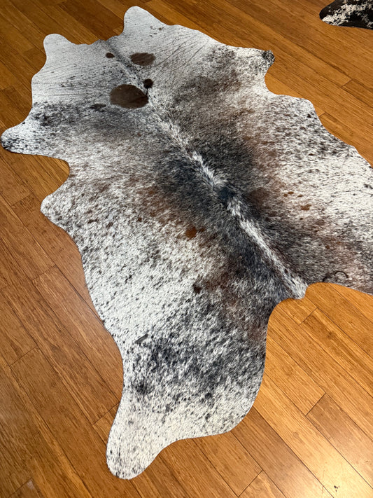 Cowhide Rug Small 323
