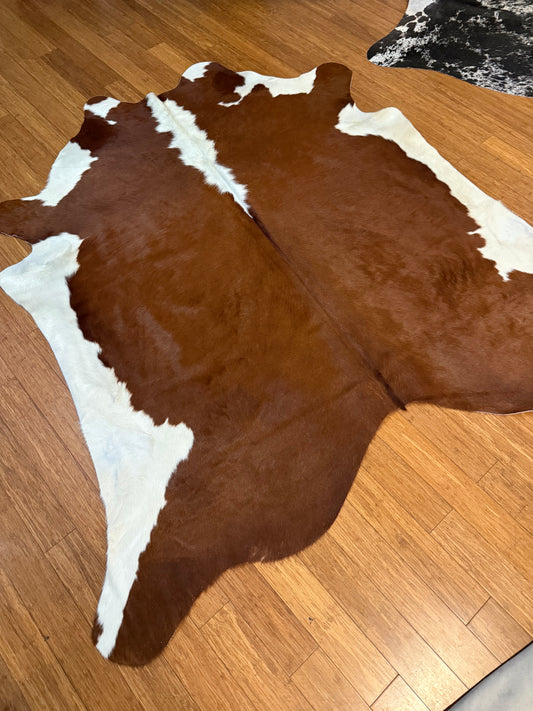 Cowhide Rug Small 325