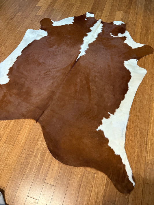 Cowhide Rug Small 325