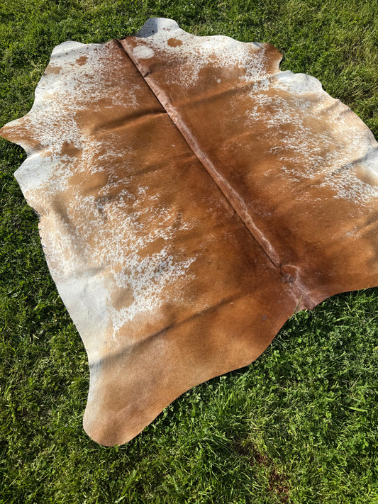 Cowhide Rug 332