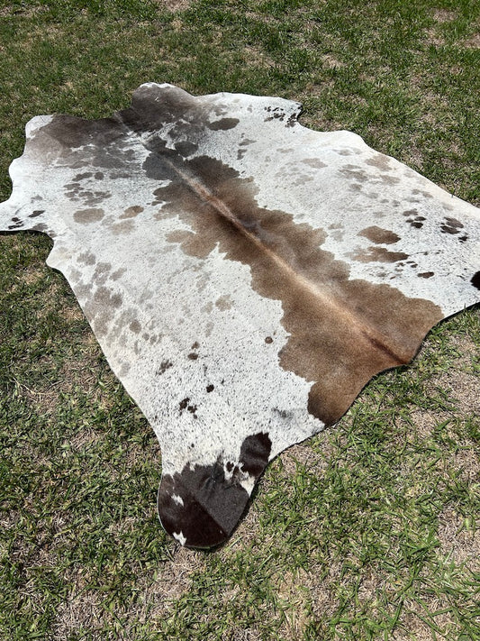 Cowhide Rug Small 255