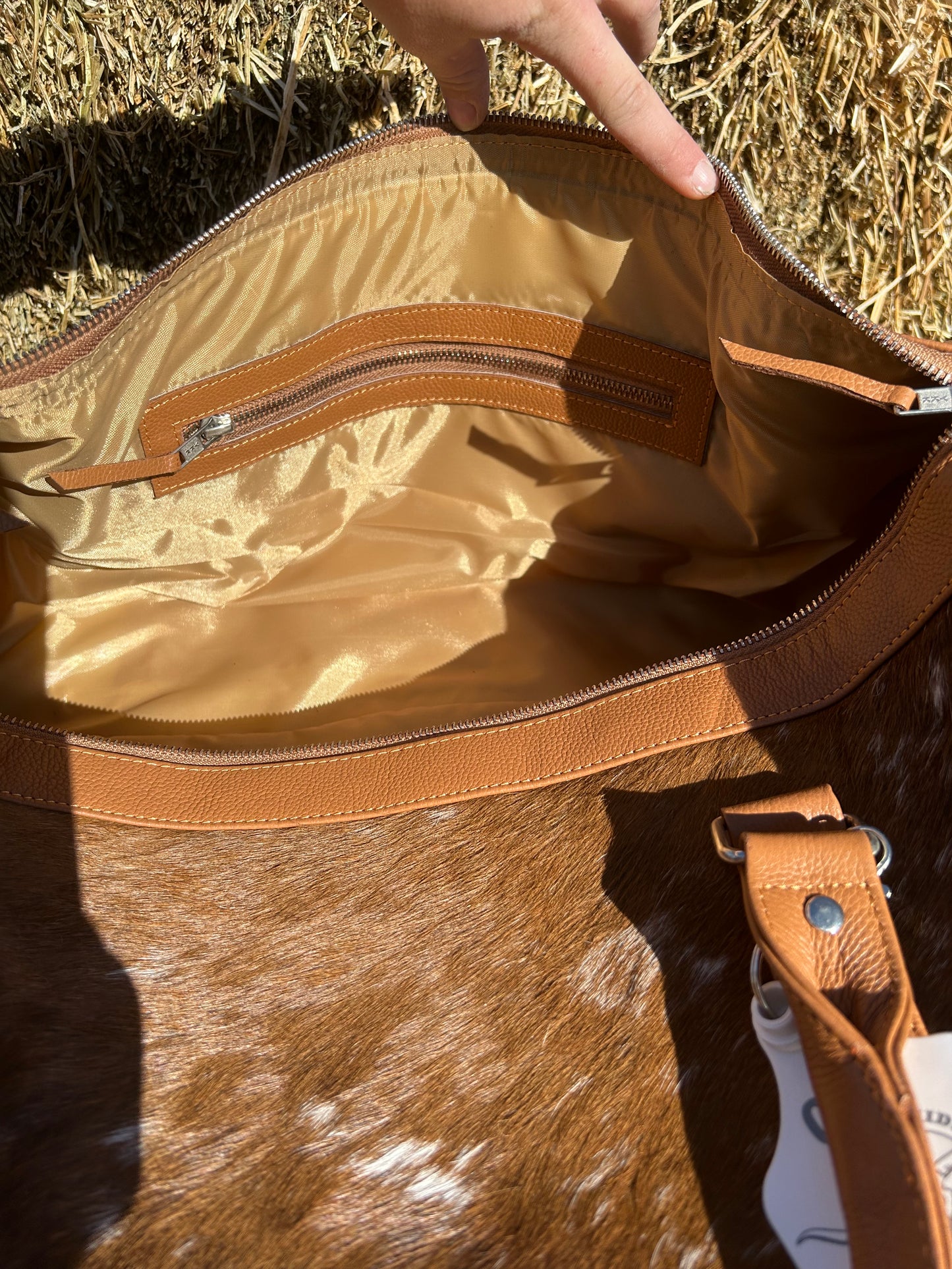 Explorer Duffle Bag - Tan 090